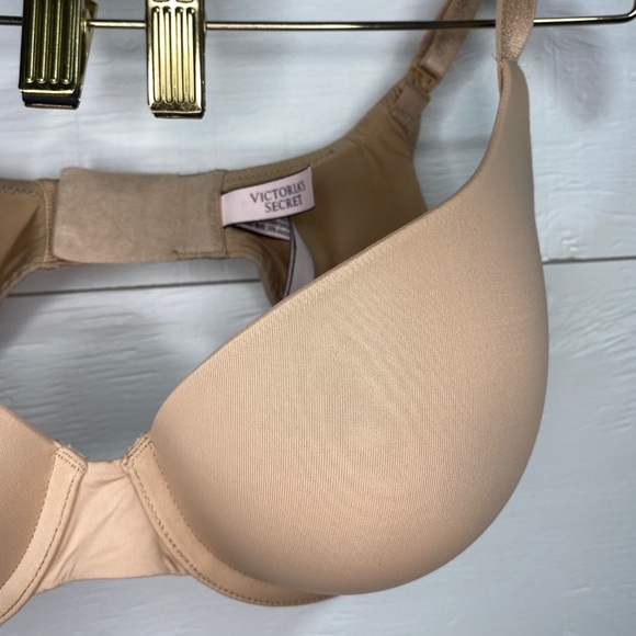 Victoria’s Secret Perfect Shape 32DD - Picture 2 of 6